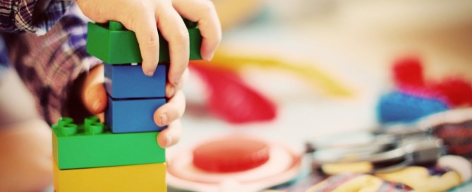 Kinder Turmspiel